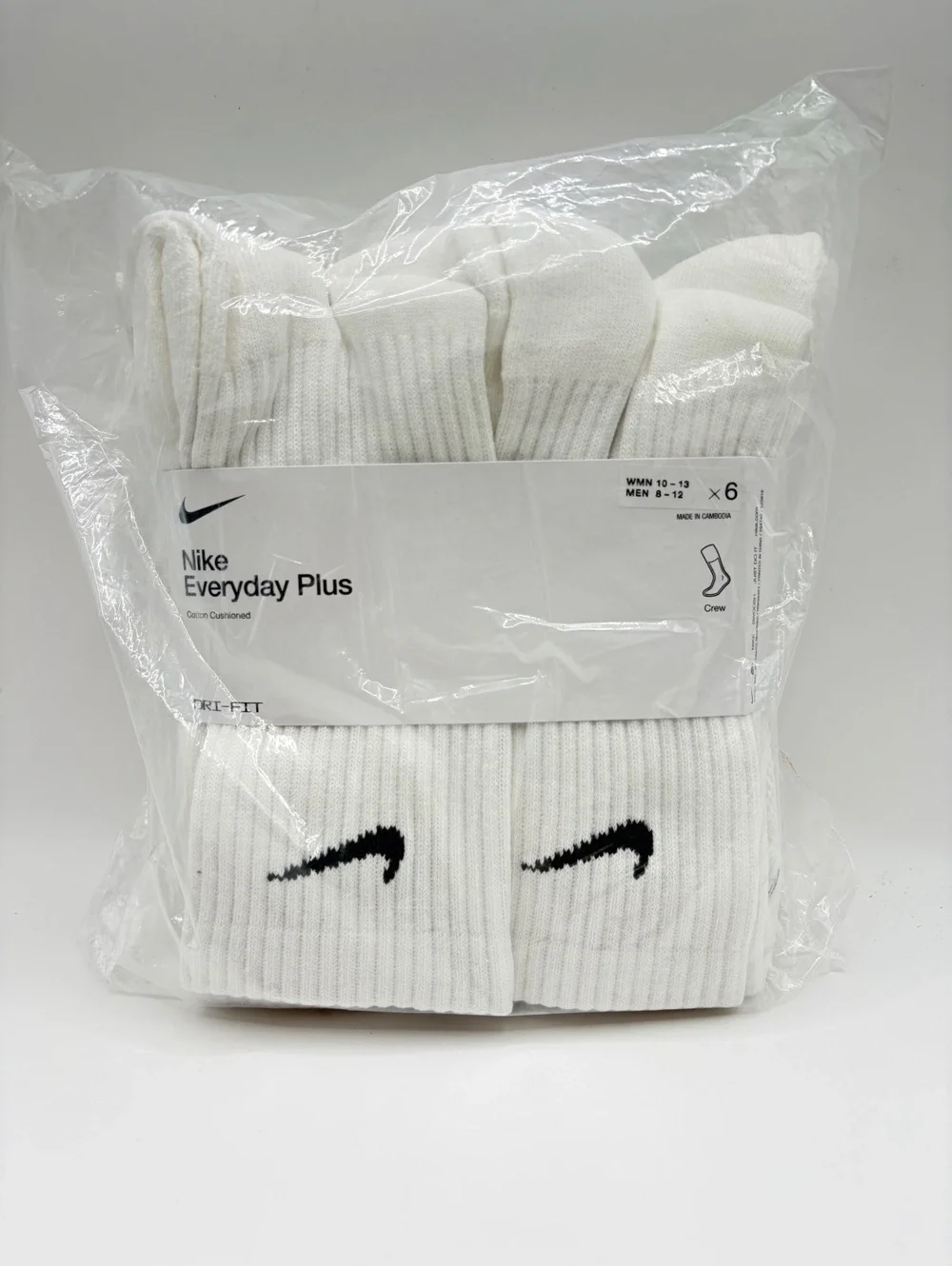 Nike Everyday Plus White Cushioned Crew Socks – 6 Pack / 8-12 Men / 10-13 Women